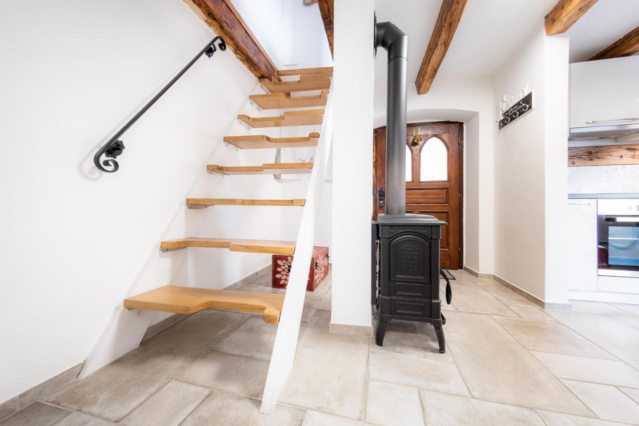 Apartment Villa Irena Great For A Family Holiday With Free Parking And Ev Station Ajdovščina Buitenkant foto